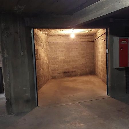 Champon - Lumineux 2 Chambres Avec Garage Prive - Tram A 1 Min Grenoble Luaran gambar