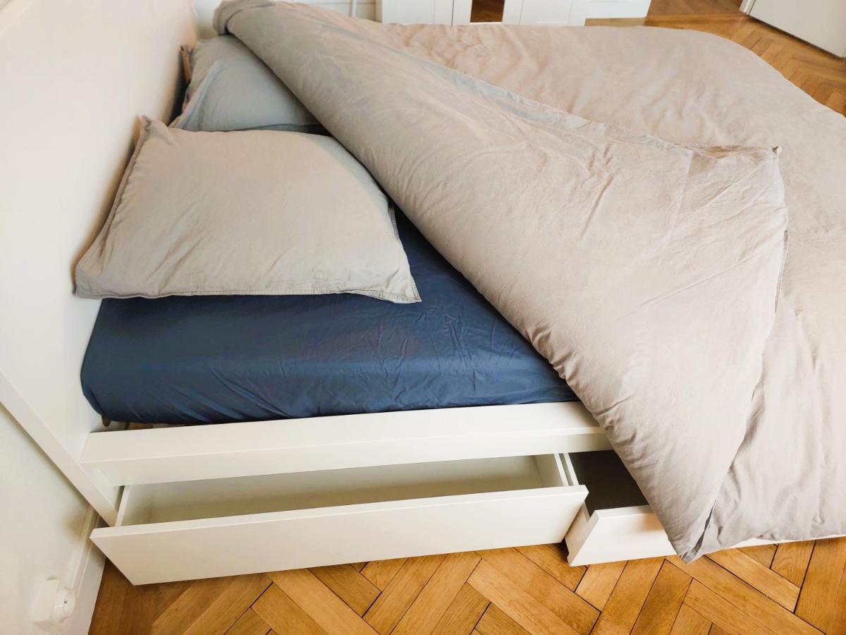 Champon - Lumineux 2 Chambres Avec Garage Prive - Tram A 1 Min Grenoble Luaran gambar